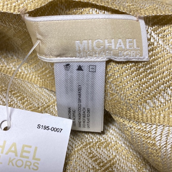 MICHAEL KORS NWT Scarf MK Print - Picture 2 of 6